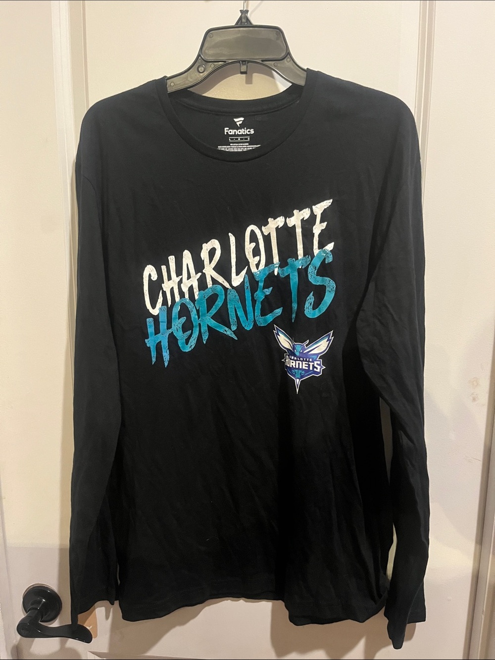 Fanatics Black Charlotte Hornets Long Sleeve Graphic Tee